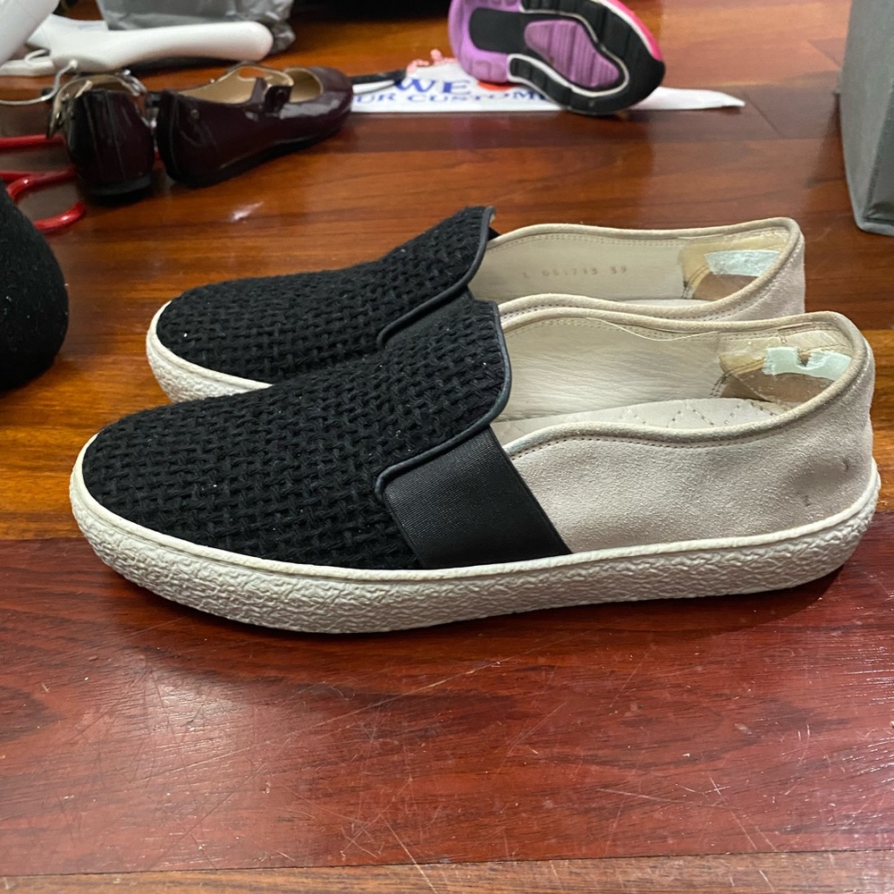 Chanel skater sneakers - Picture 2 of 5
